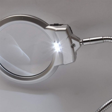 تصویر  ذره بین و لوپ پایه دار رومیزی  MG4B-7 LED - پایه وزنی خرطومی كامار (چین) 125mm 2X-4X