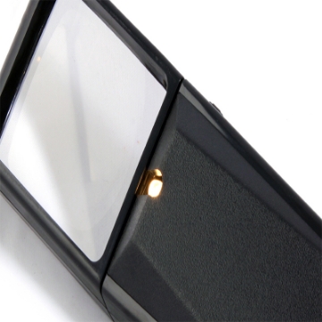 تصویر  ذره بین و لوپ دستی چراغ دار  LO 151A  كامار (هنگ كنگ)(55*50mm) 2/5X